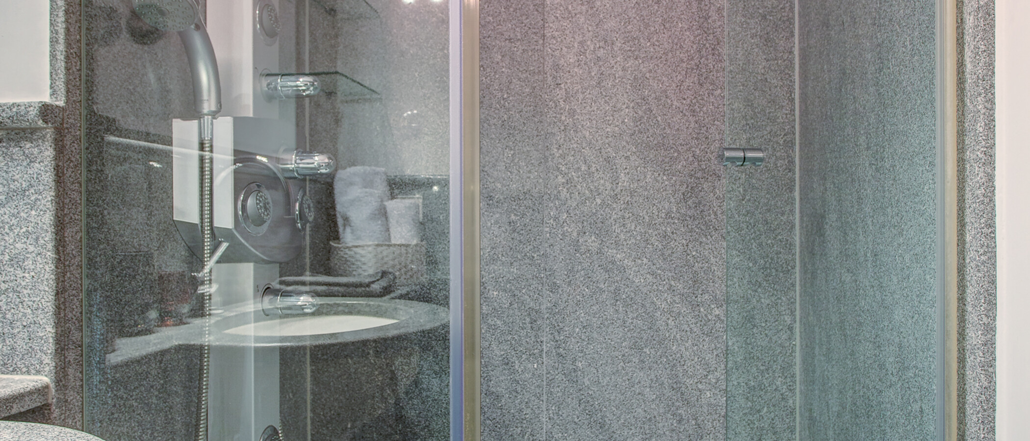 Maisonnette München Schwabing (rechts der Leopoldstraße) 01 Badkamer 2018