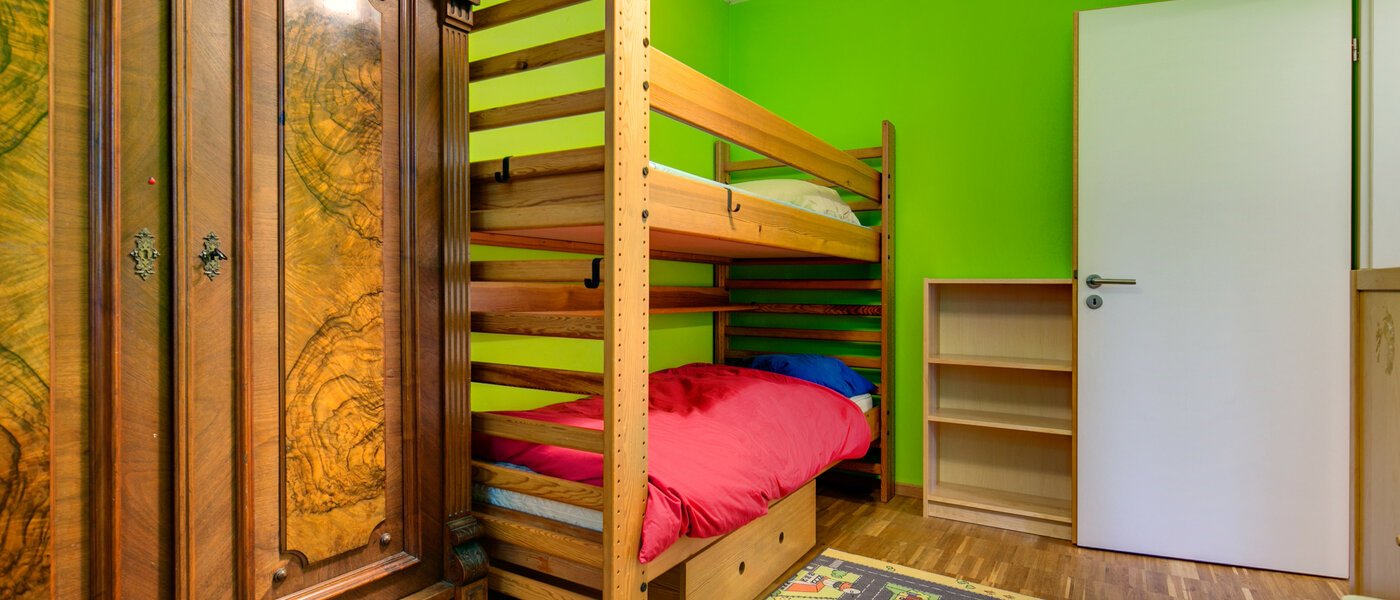 Lapos München Großhadern 01 Gyermekszoba 2051