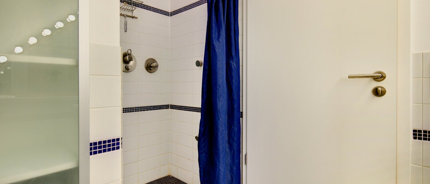 Lapos München Großhadern 04 Fürdőszoba 2051