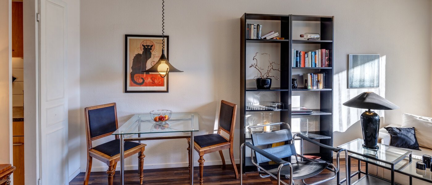 플랫 München Cosimapark 04 거실 공간 2145