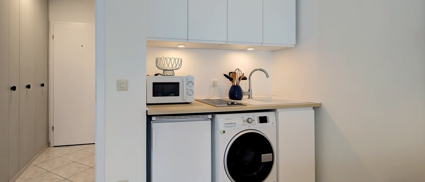 Плосък München Schwabing-West (rund um den Hohenzollernplatz) 02 Кухня 2152