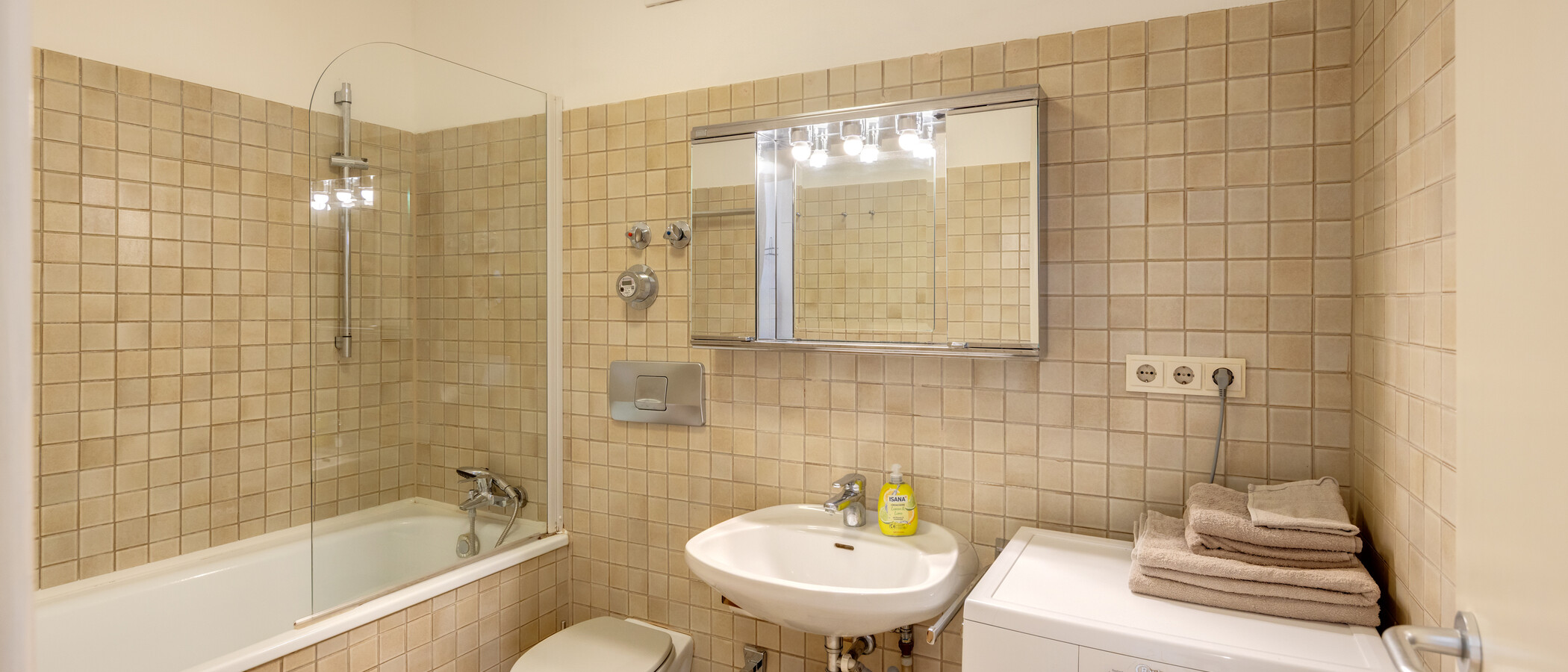 Flat München Schwabing-West (rund um den Hohenzollernplatz) 01 Baderom 2225