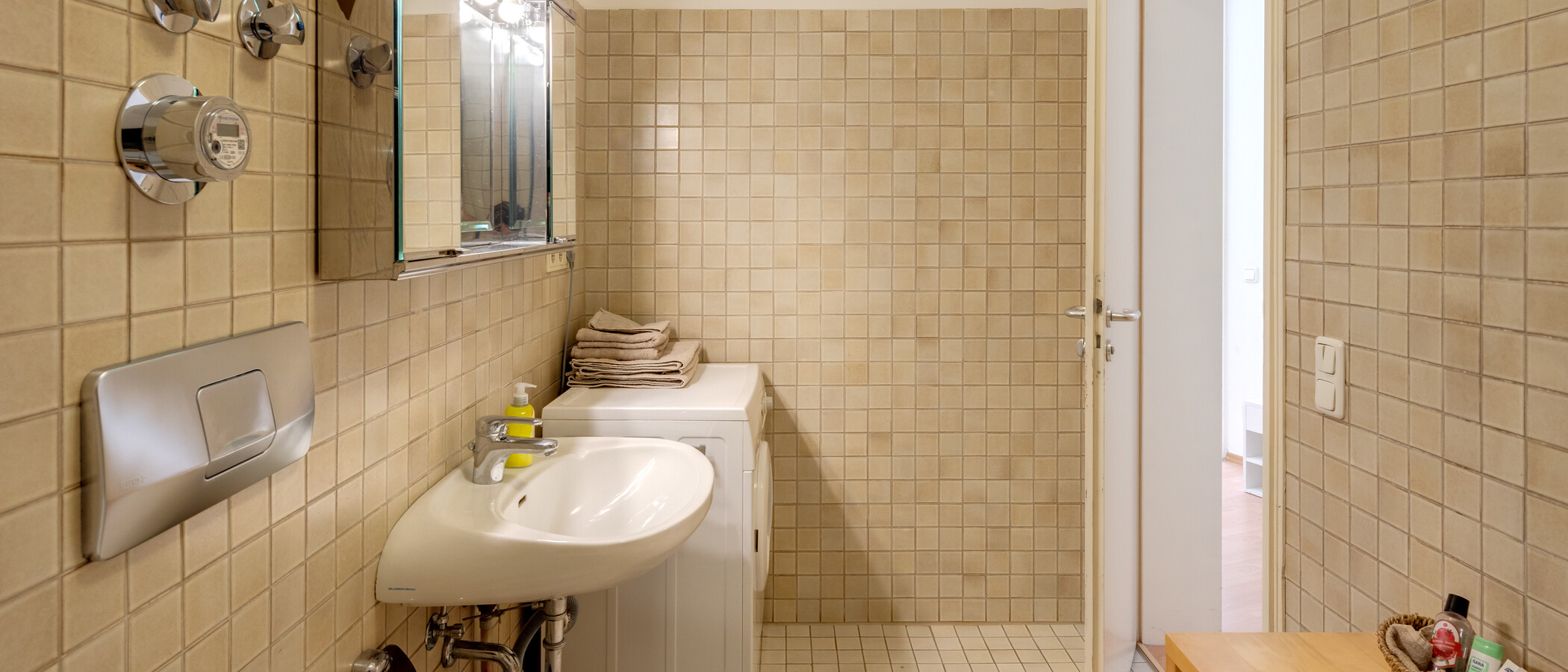 Flat München Schwabing-West (rund um den Hohenzollernplatz) 02 Baderom 2225