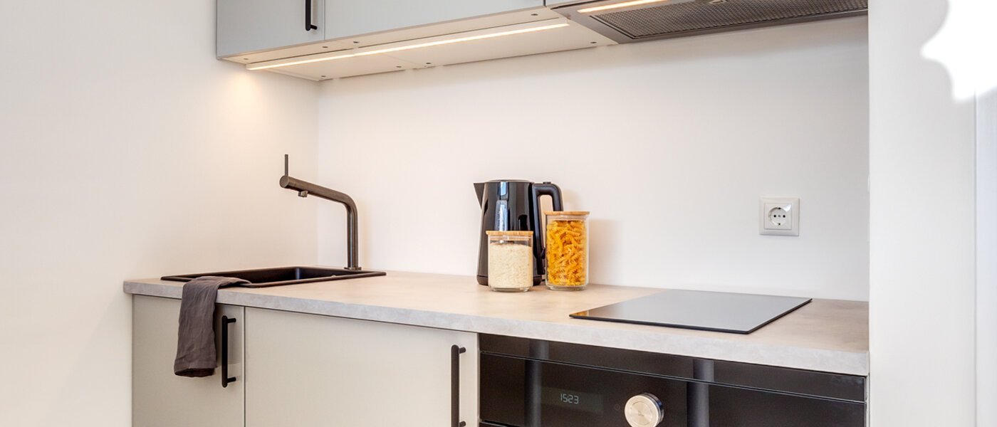 Lapos München Schwabing-Nord (zw. Leopoldstraße & Englischen Garten) 01 Konyha 2242