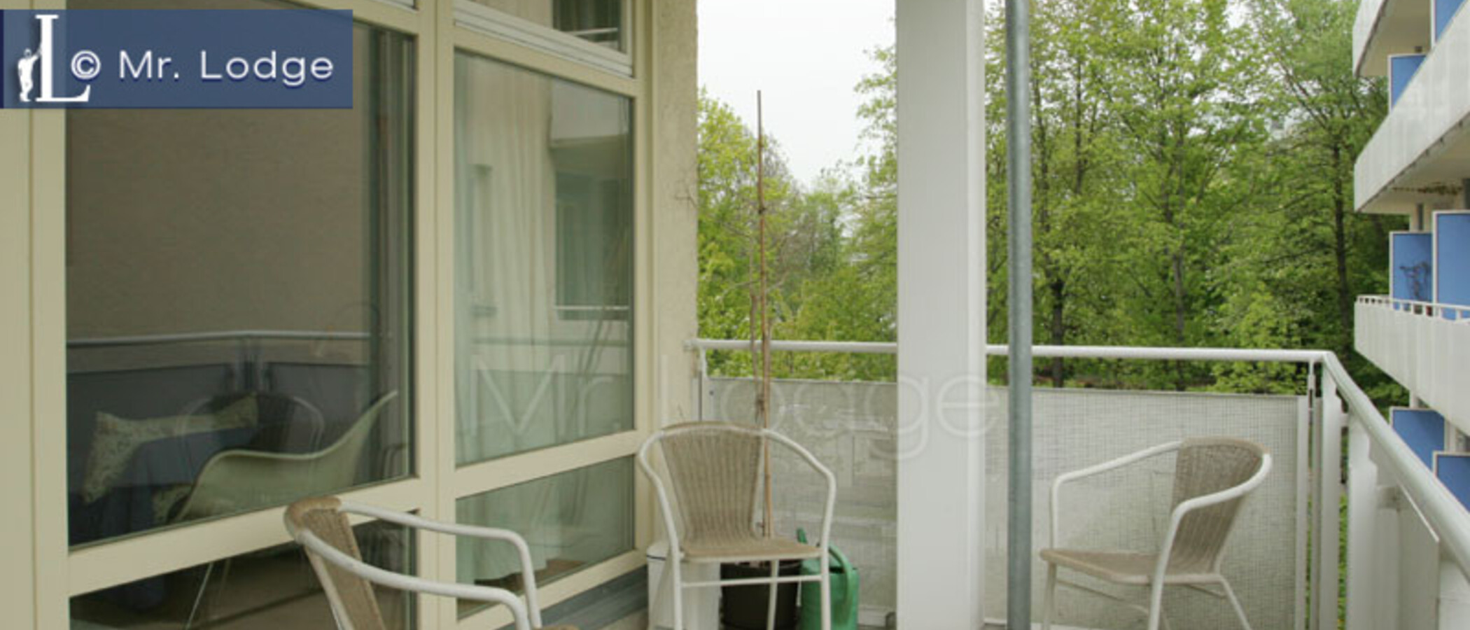 Ravna stran München Johanneskirchen 01 Balkon 229