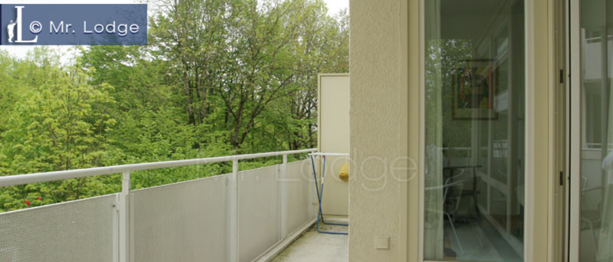 Ravna stran München Johanneskirchen 03 Balkon 229