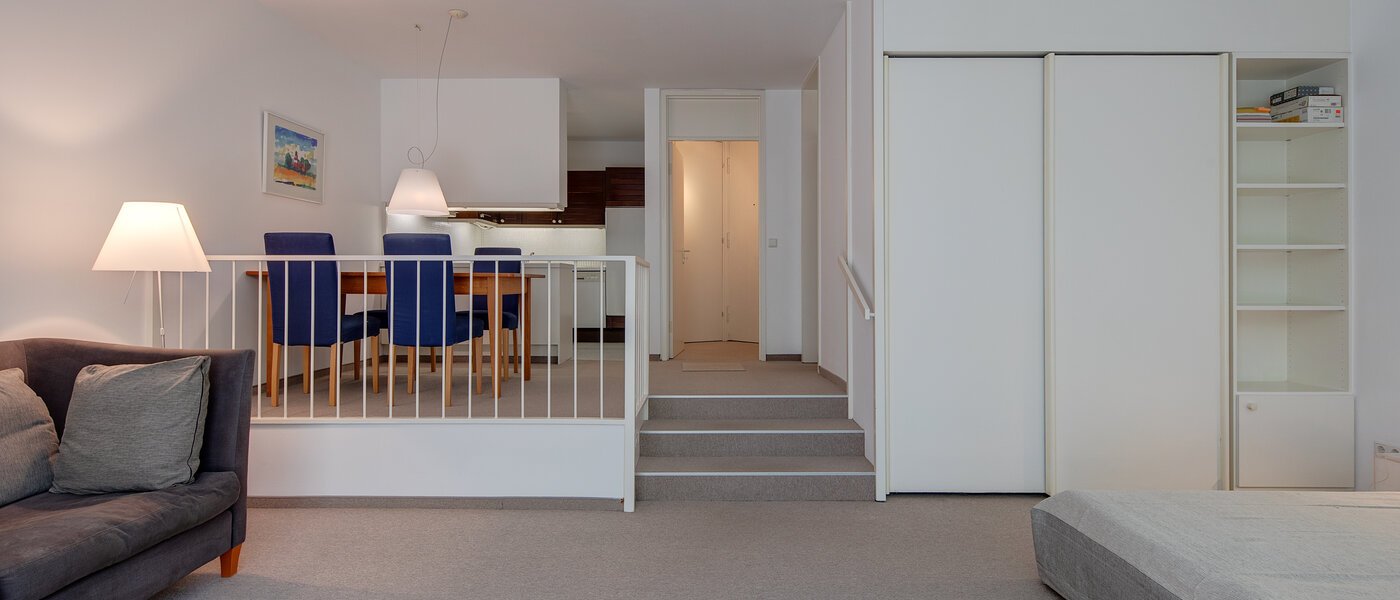 플랫 München Milbertshofen 03 거실 공간 2558