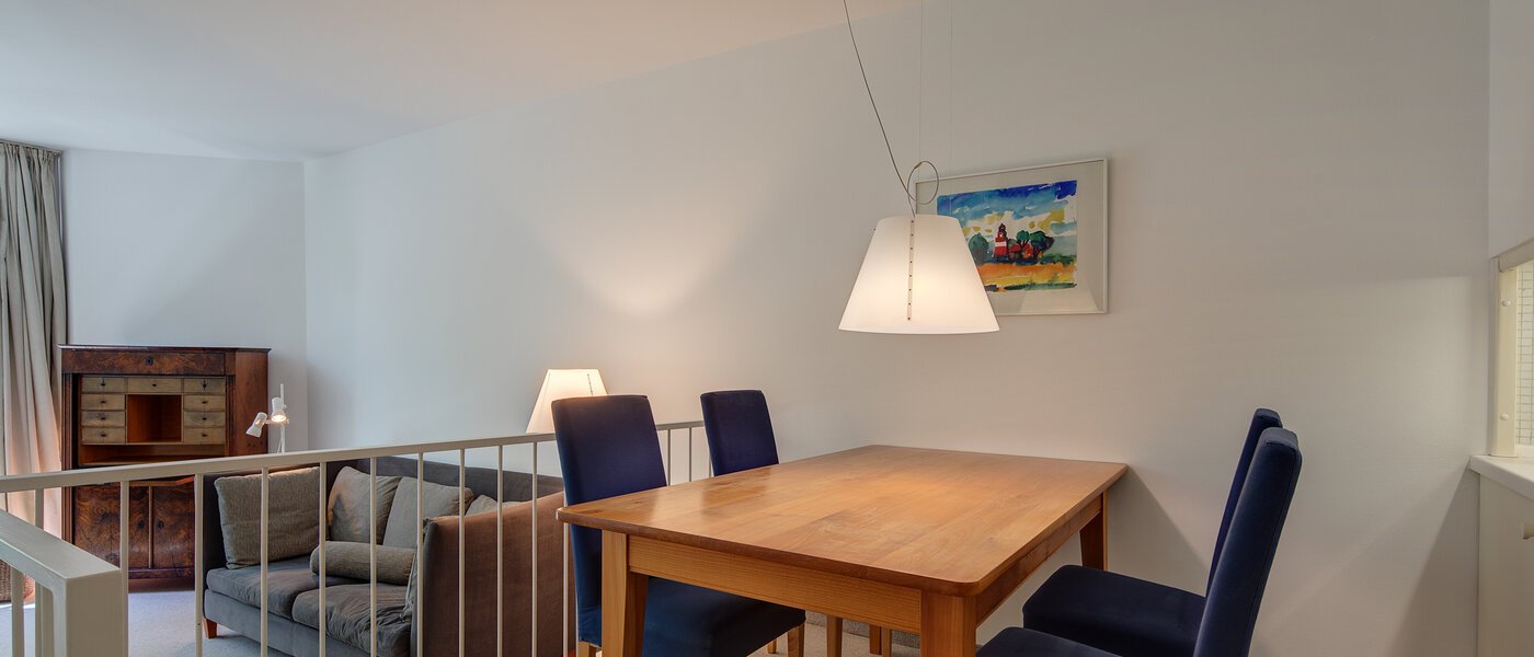 플랫 München Milbertshofen 01 식사 공간 2558