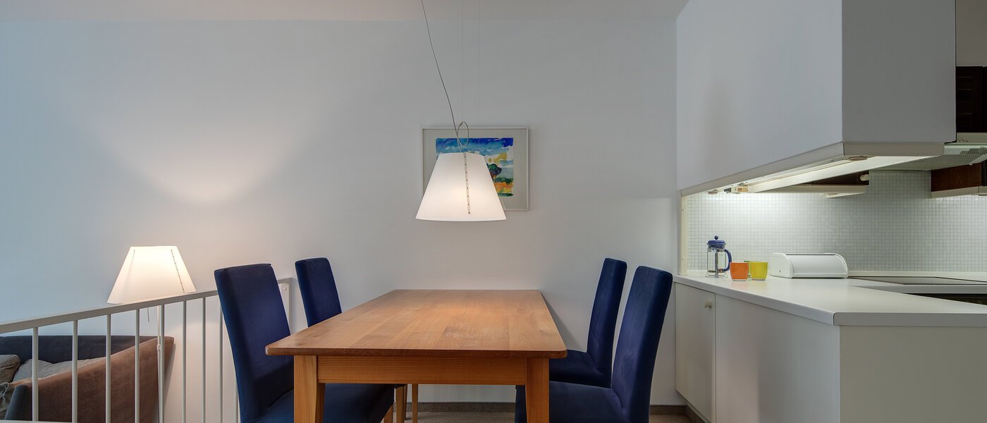 플랫 München Milbertshofen 02 식사 공간 2558