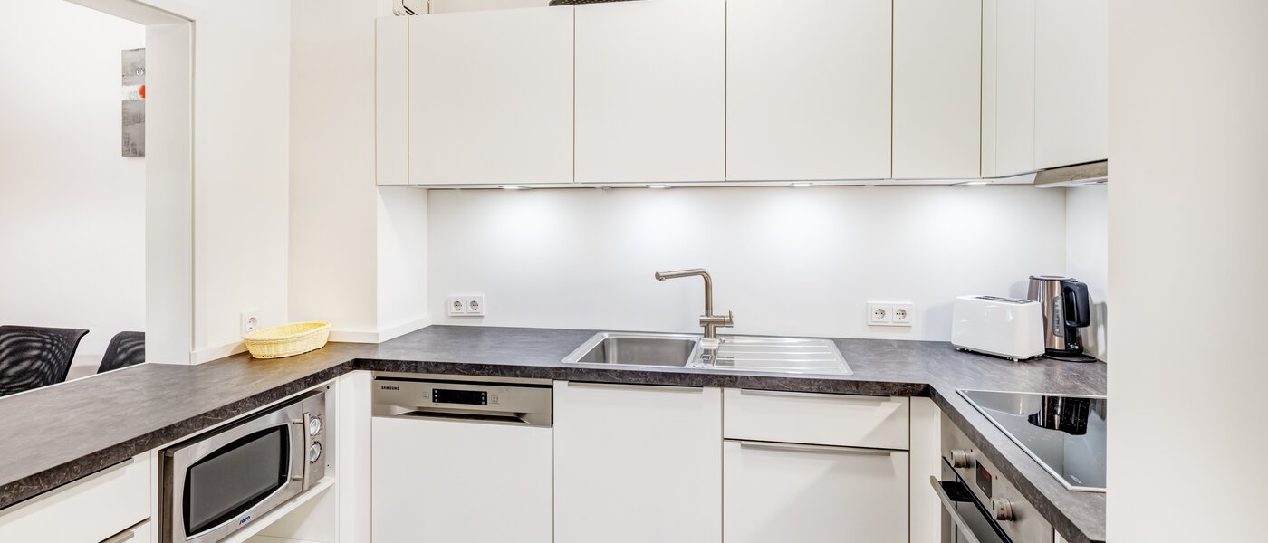 Lapos München Harlaching 01 Konyha 2673