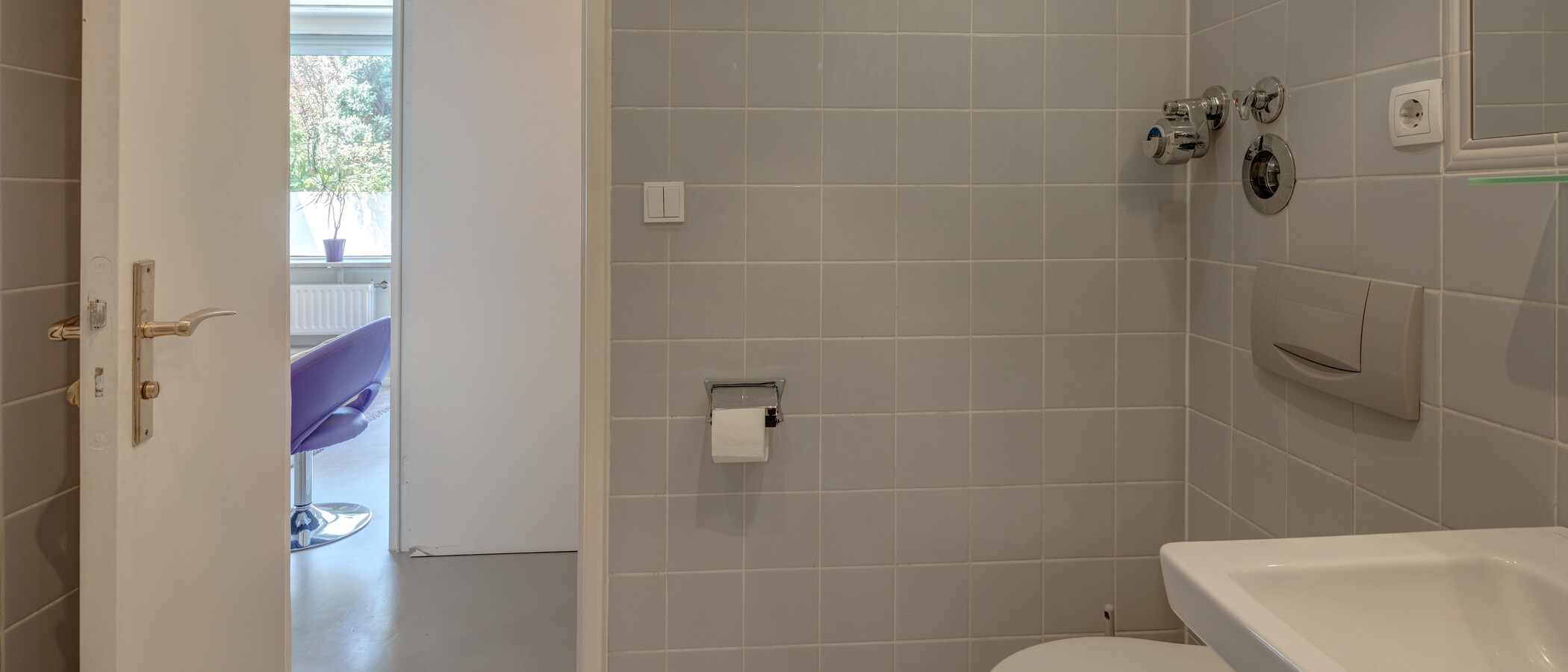 Stanovanje s strešno teraso München Neuhausen 03 Kopalnica 2774