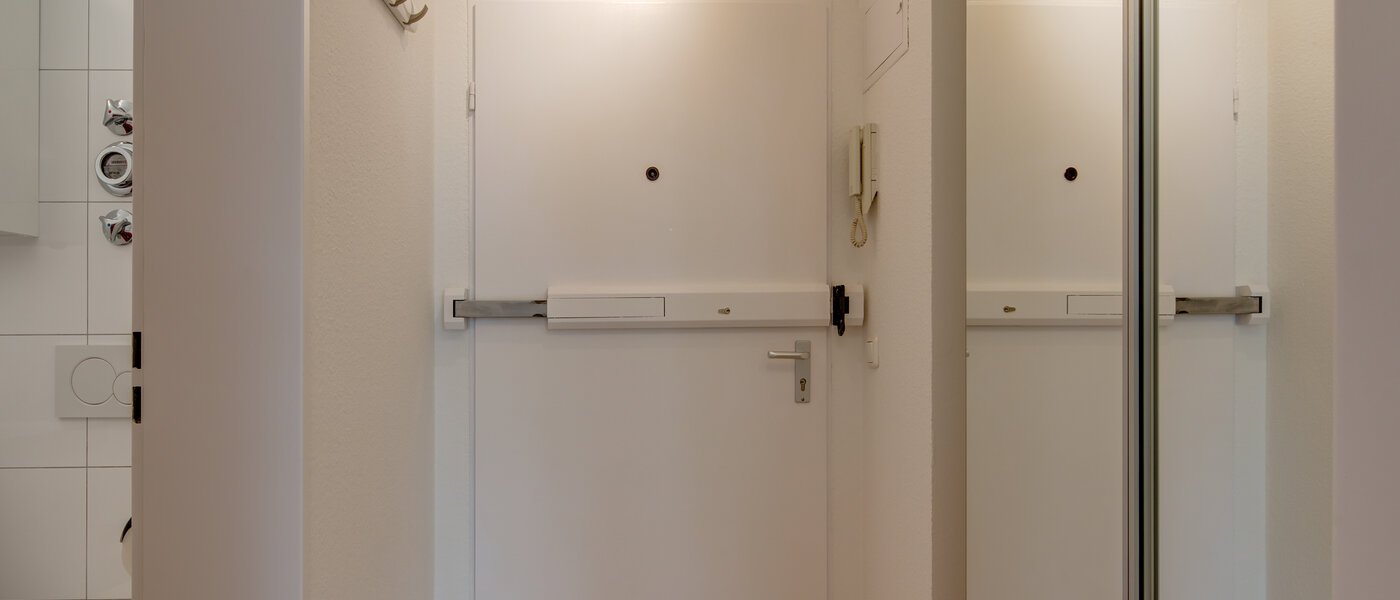 Плоский München Herzogpark 02 Коридор/передпокій 297