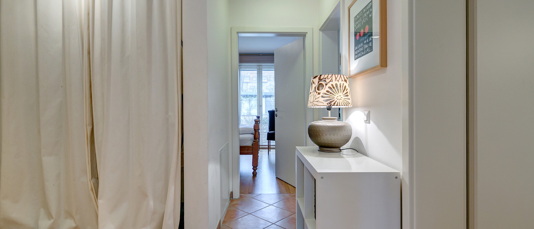 Плосък München Schwabing-Nord (zw. Belgrad- & Leopoldstraße) 02 Коридор/ коридор 3015