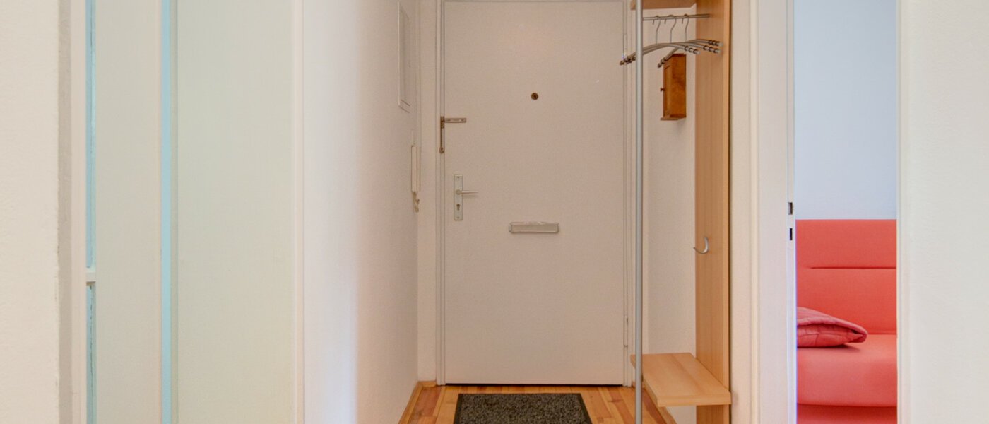 Ploché München Schwabing-Nord (zw. Leopoldstraße & Englischen Garten) 02 Chodba/chodba 3091