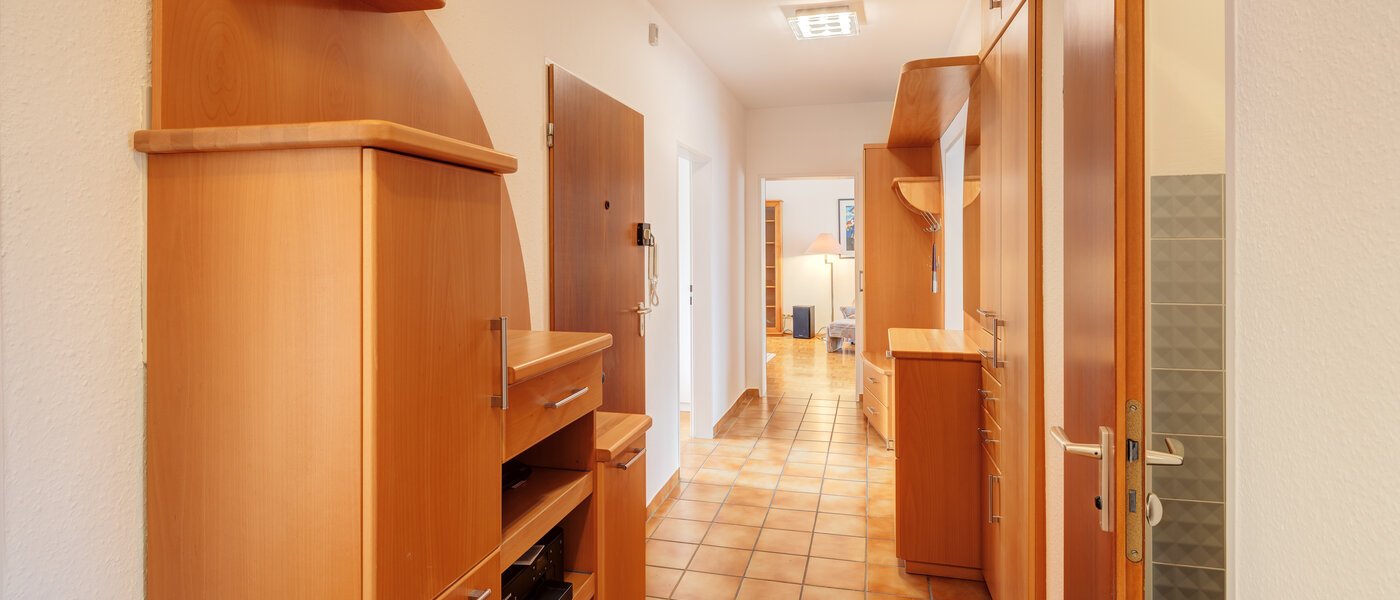 Ploché München Harlaching 02 Chodba/chodba 3096