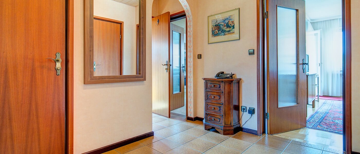 Ploché München Solln 02 Chodba/priestor 3122