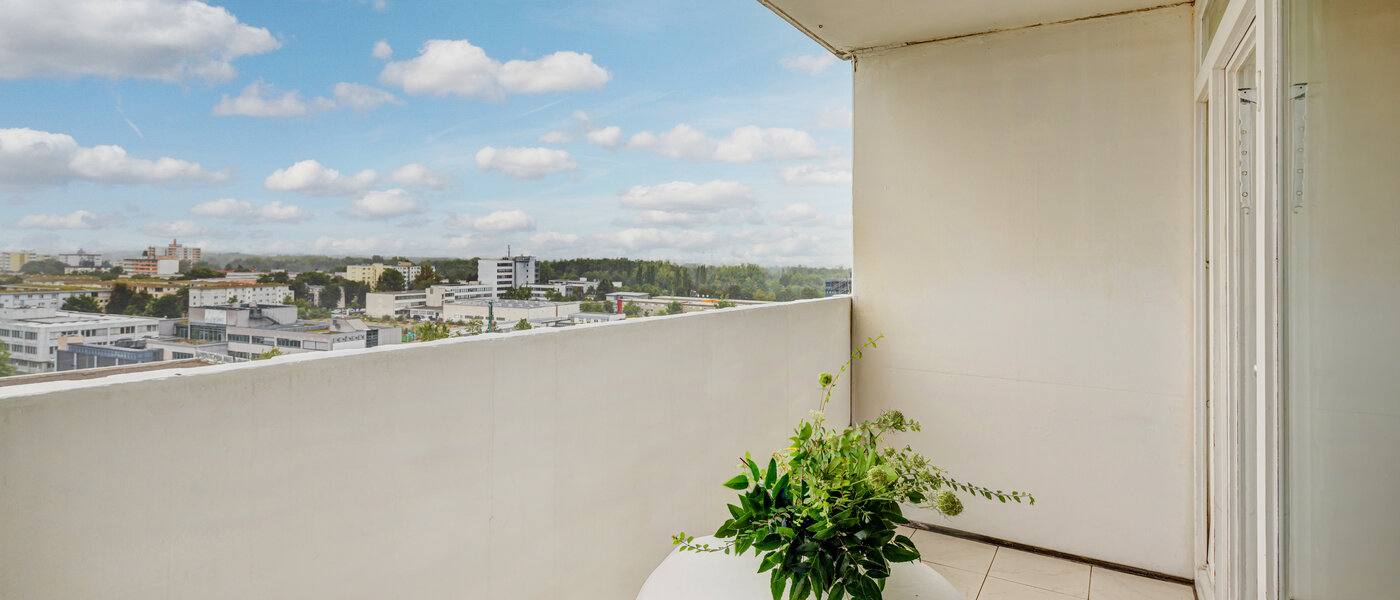 Ravna stran München Moosach 02 Balkon 3142