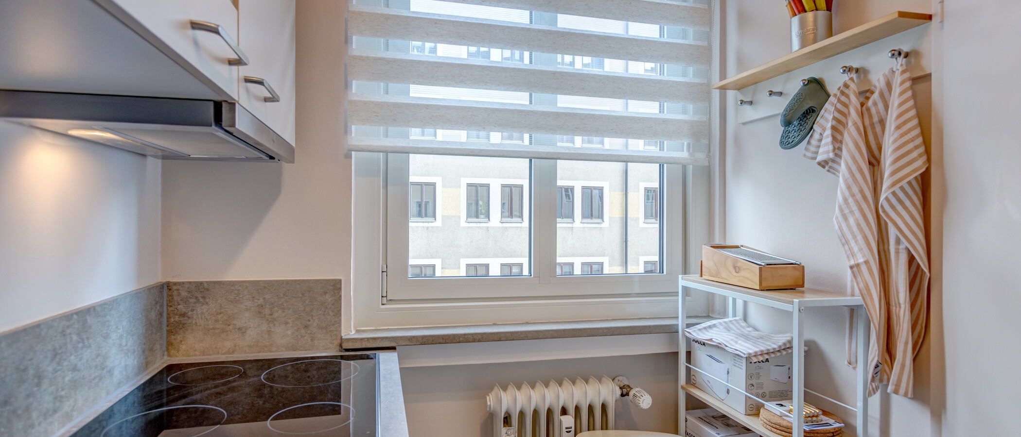 Ploché München Schwabing (links der Leopoldstraße) 03 Kuchyně 3177