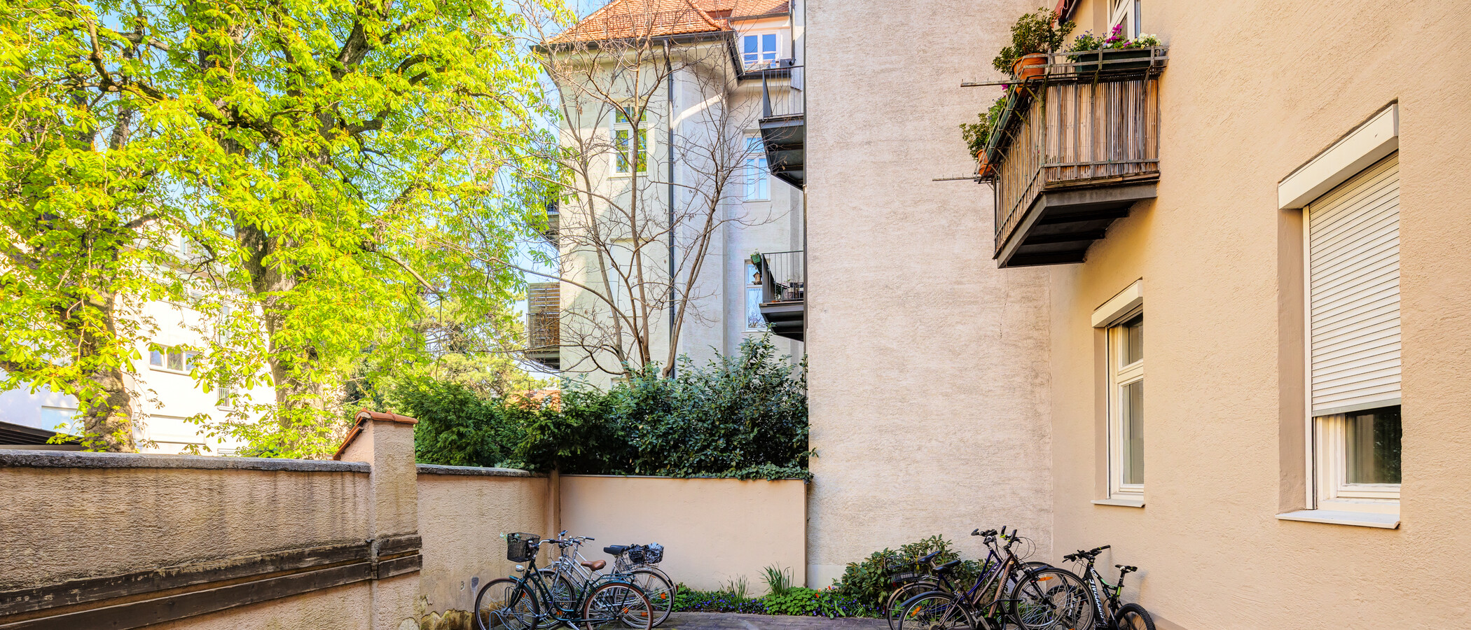 Lapos München Schwabing (rechts der Leopoldstraße) 01 Belső udvar 319