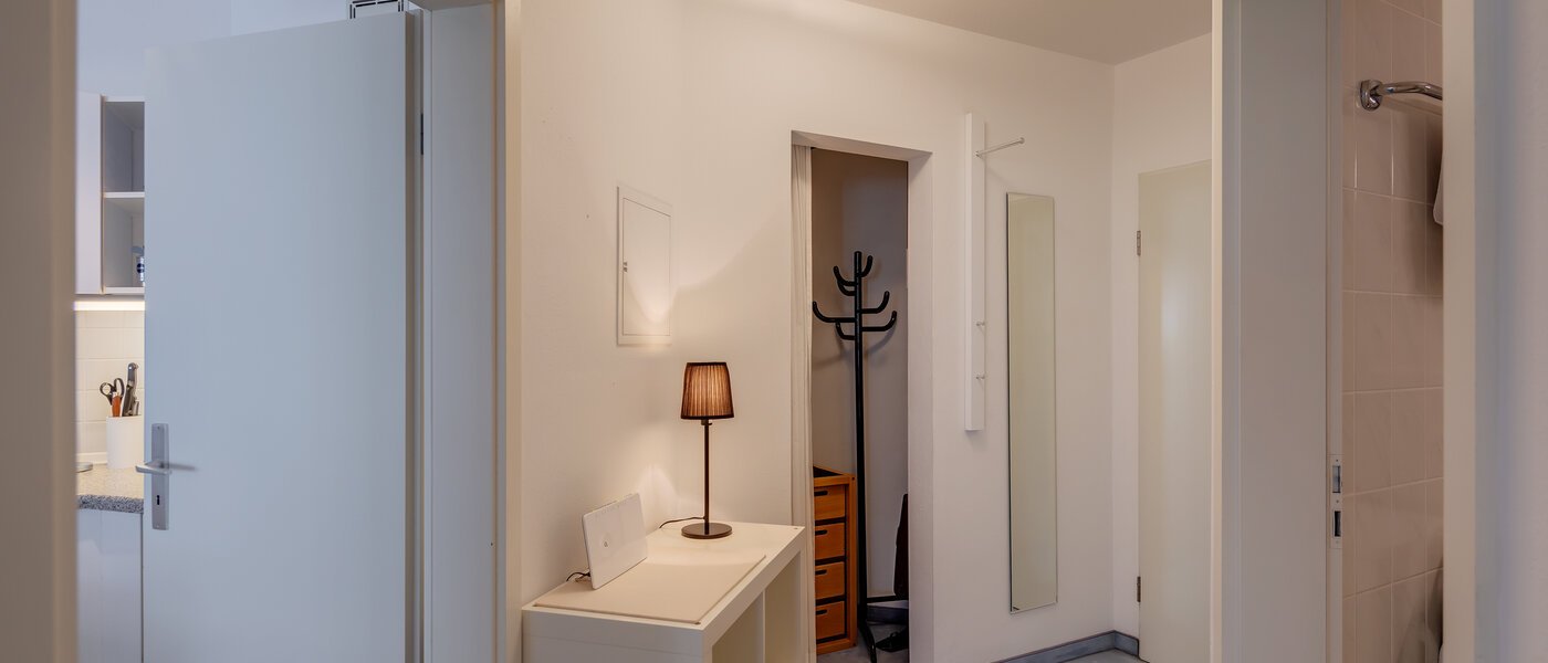 Плосък München Schwabing-West (rund um den Hohenzollernplatz) 02 Коридор/ коридор 3242