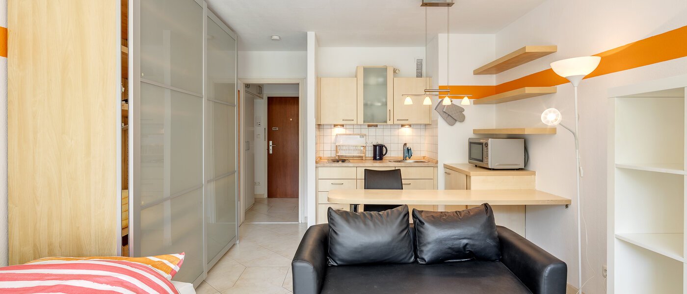 플랫 München Obersendling 04 거실 공간 3282