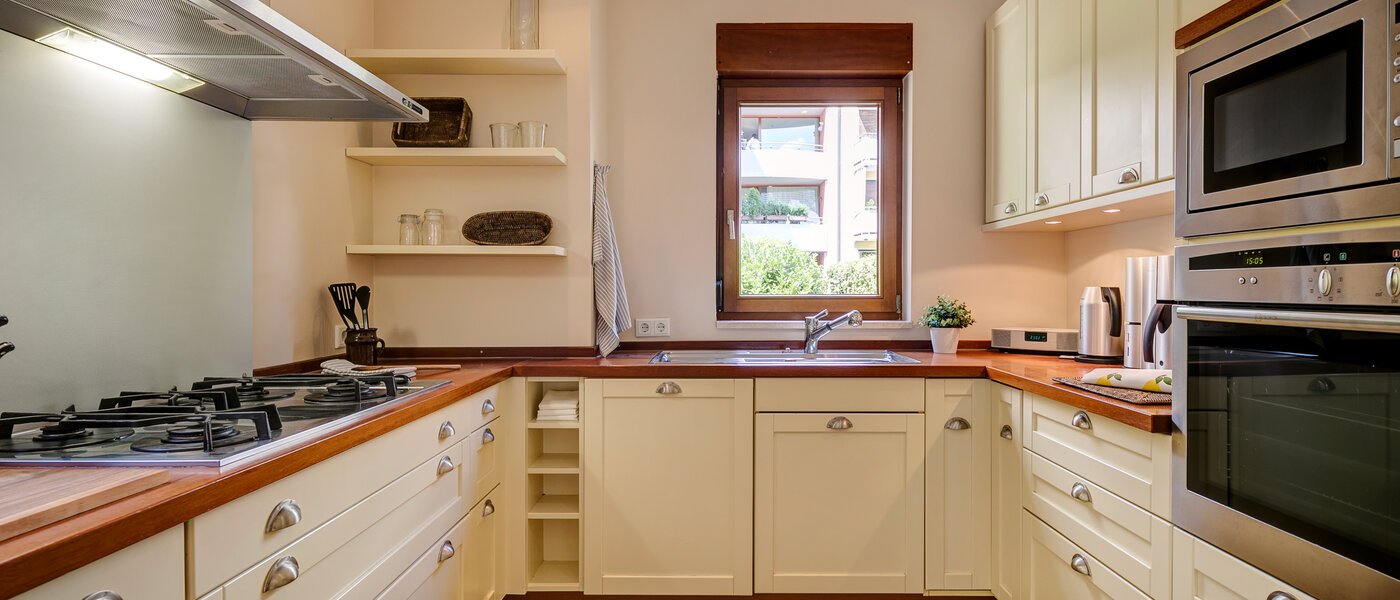 ikerház München Schwabing (links der Leopoldstraße) 01 Konyha 3396