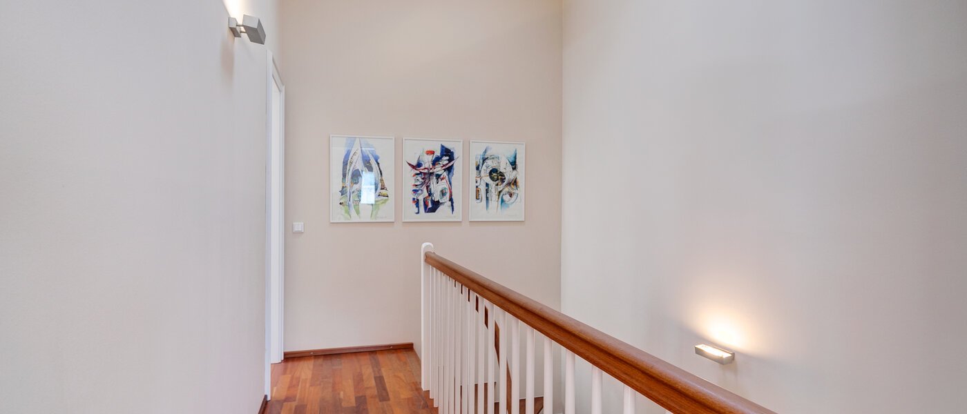 ikerház München Schwabing (links der Leopoldstraße) 05 Folyosó/folyosó 3396