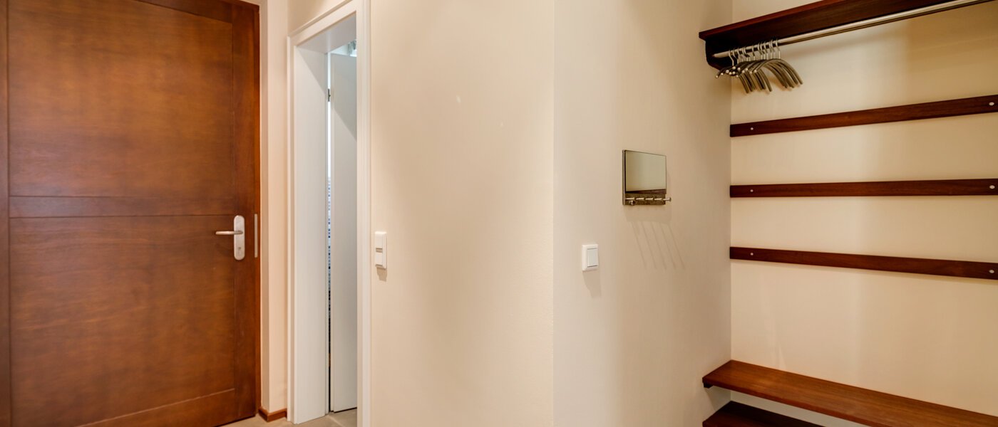 ikerház München Schwabing (links der Leopoldstraße) 06 Folyosó/folyosó 3396