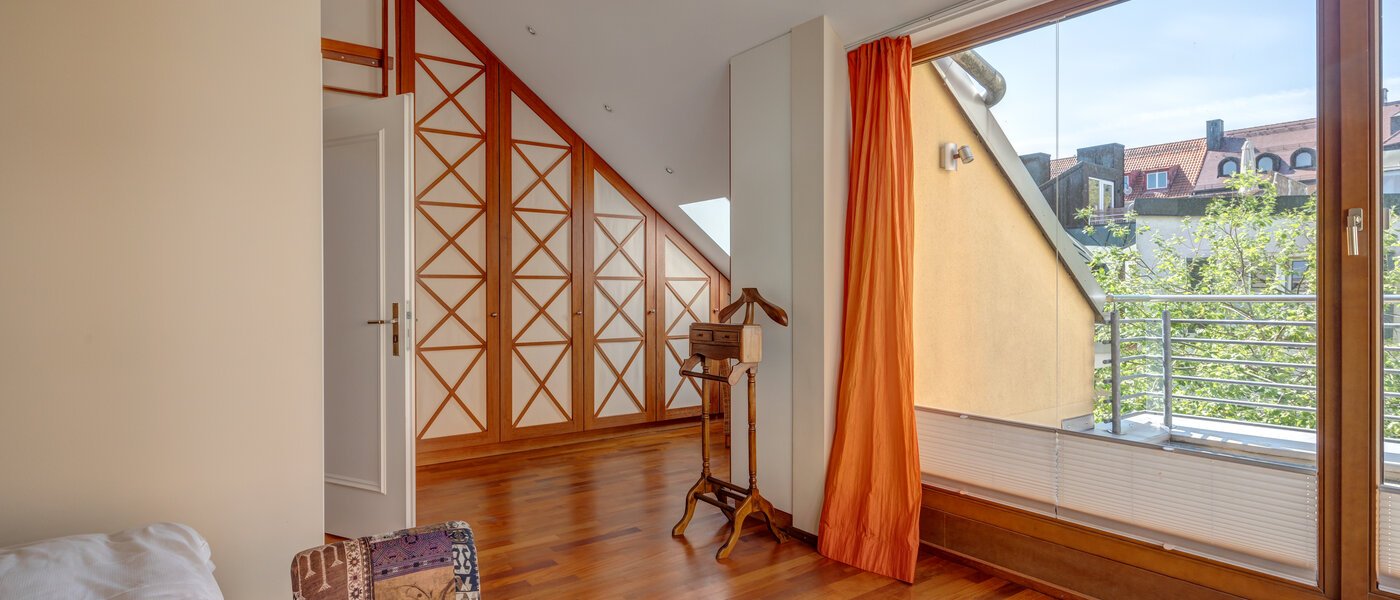 ikerház München Schwabing (links der Leopoldstraße) 05 Hálószoba 3396