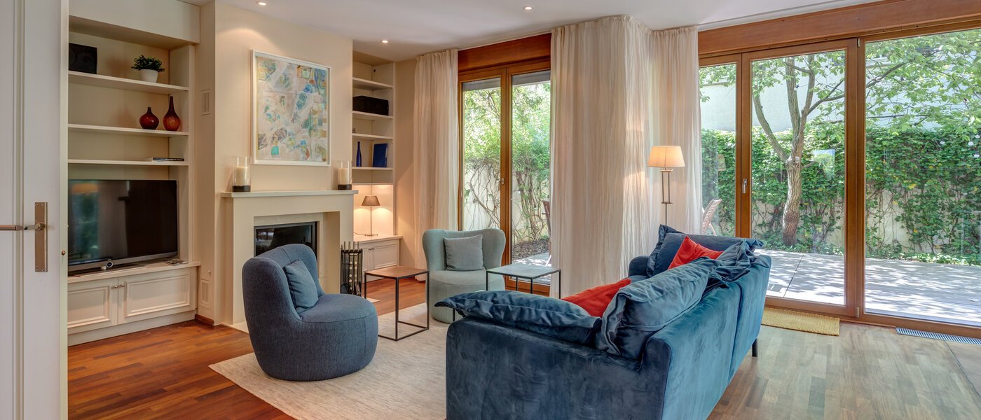 ikerház München Schwabing (links der Leopoldstraße) 02 Nappali 3396