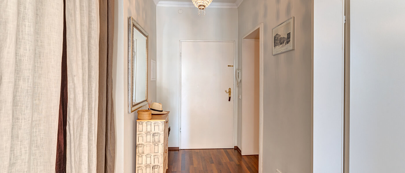 플랫 München Maxvorstadt - Universitätsviertel 03 복도/복도 3592