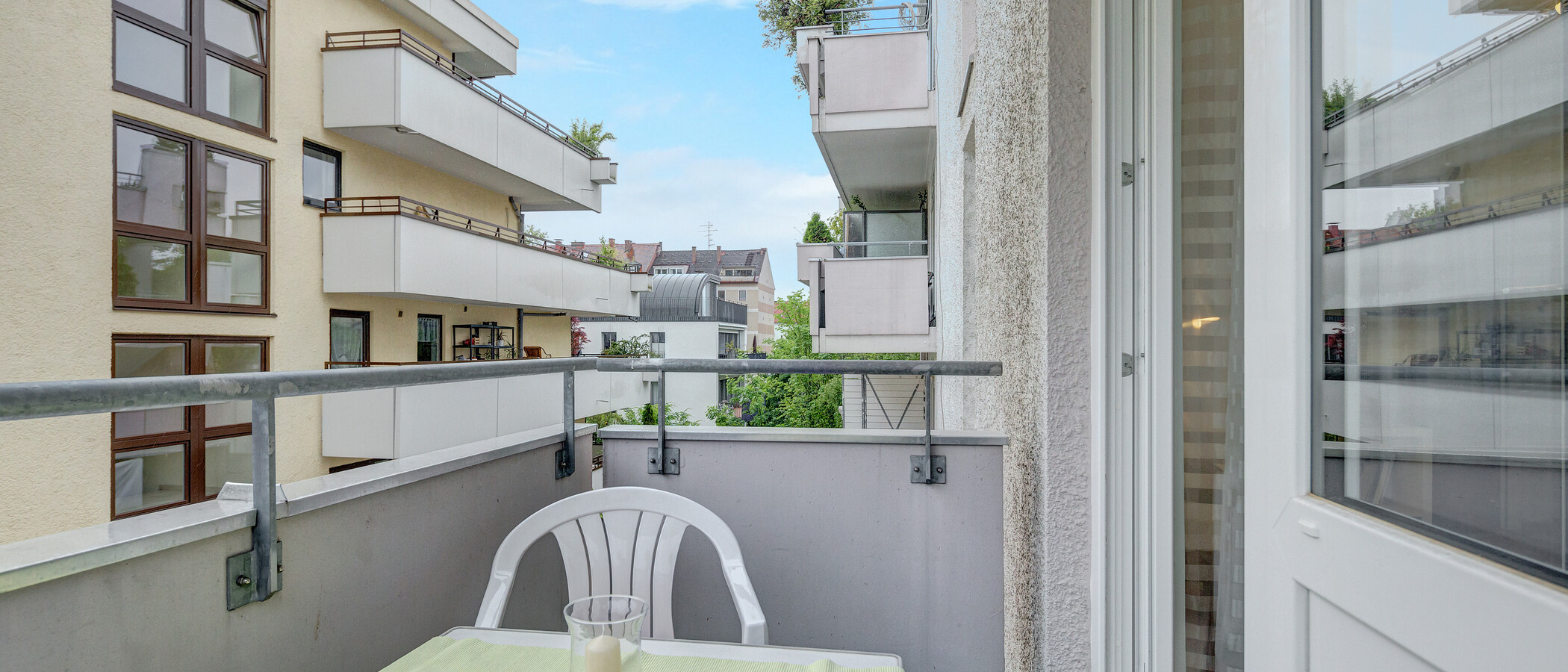 Plat München Schwabing (links der Leopoldstraße) 01 Balcon 386