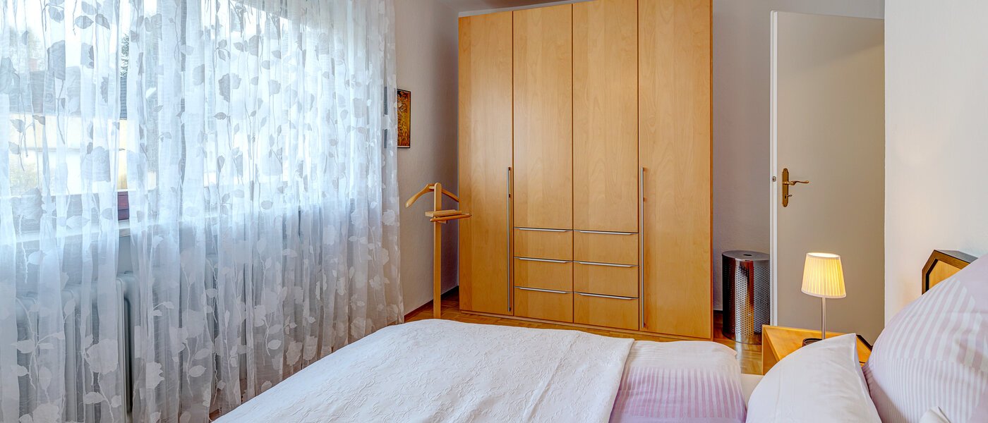 Ploché München Berg am Laim 03 Spálňa 4038