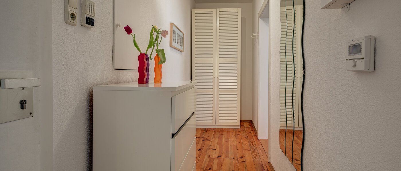 Ravna stran München Maxvorstadt - Universitätsviertel 02 Koridor/hodnik 4156