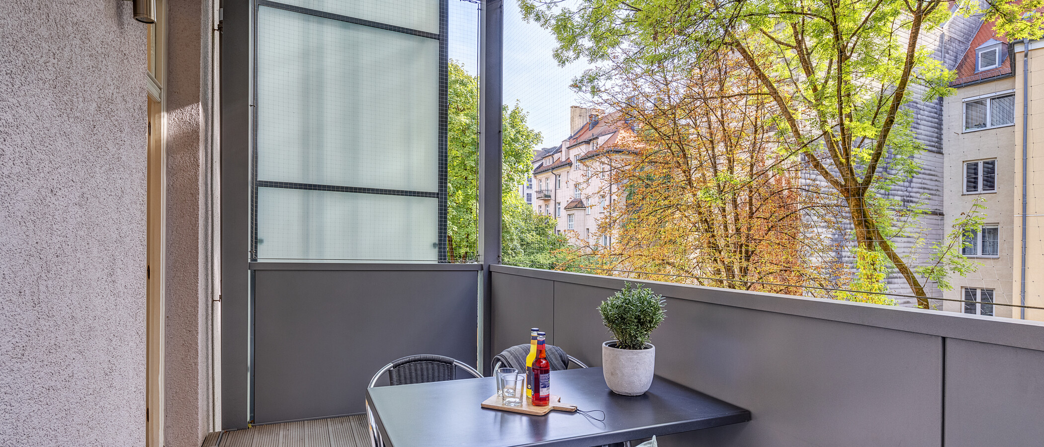 Ploché München Maxvorstadt - Rund um den Josephsplatz 01 Balkon 4242