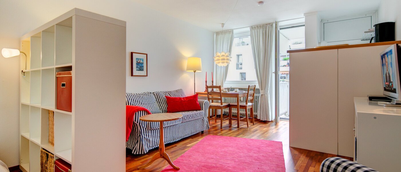 Flat München Neuhausen 03 Levende 4307