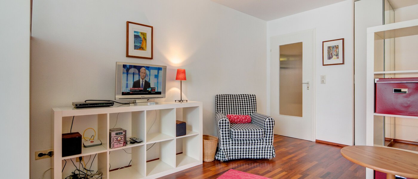 Flat München Neuhausen 05 Levende 4307