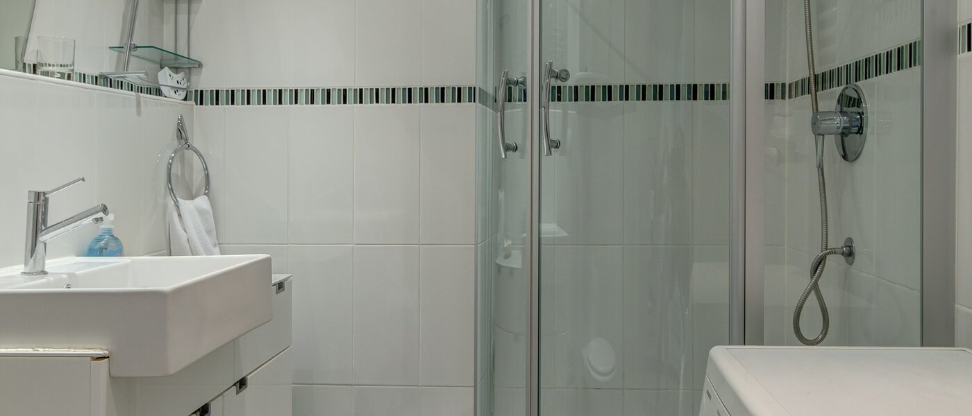 Ploché München Laim 03 Koupelna 4360