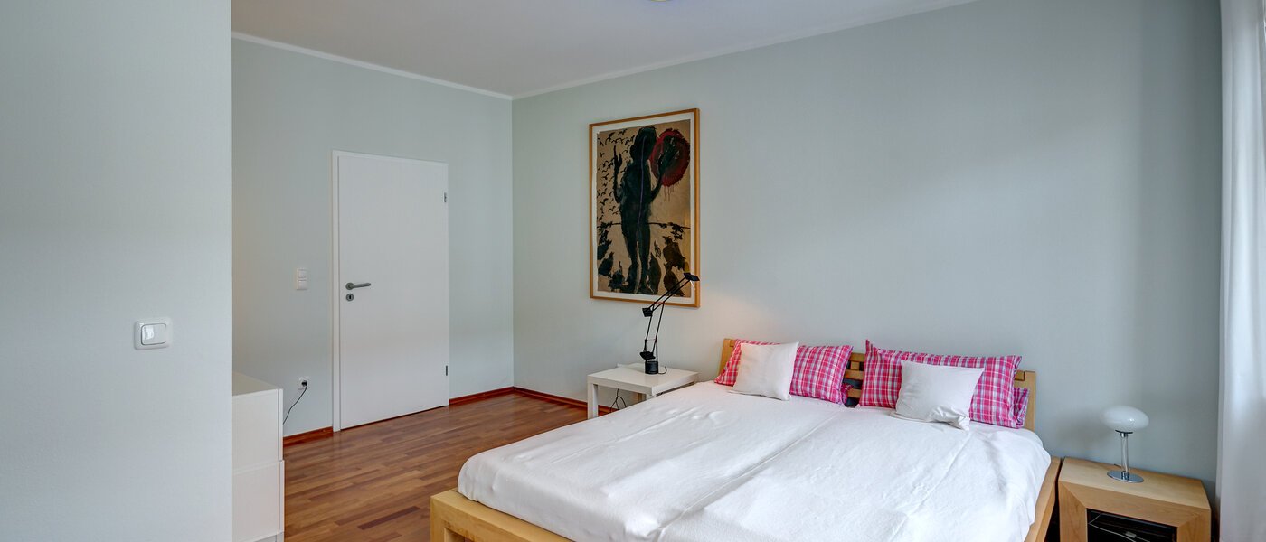 Lapos München Lehel 04 Alvó 4400