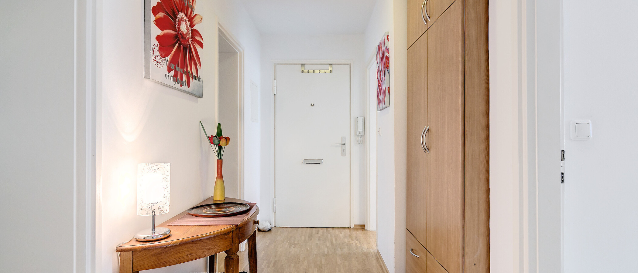 Ravna stran München Schwabing-Georgenschwaige 01 Koridor/hodnik 4416