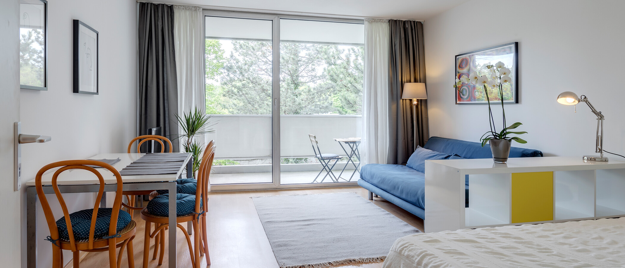 Ploché München Schwabing-Nord (zw. Leopoldstraße & Englischen Garten) 01 Living 4452