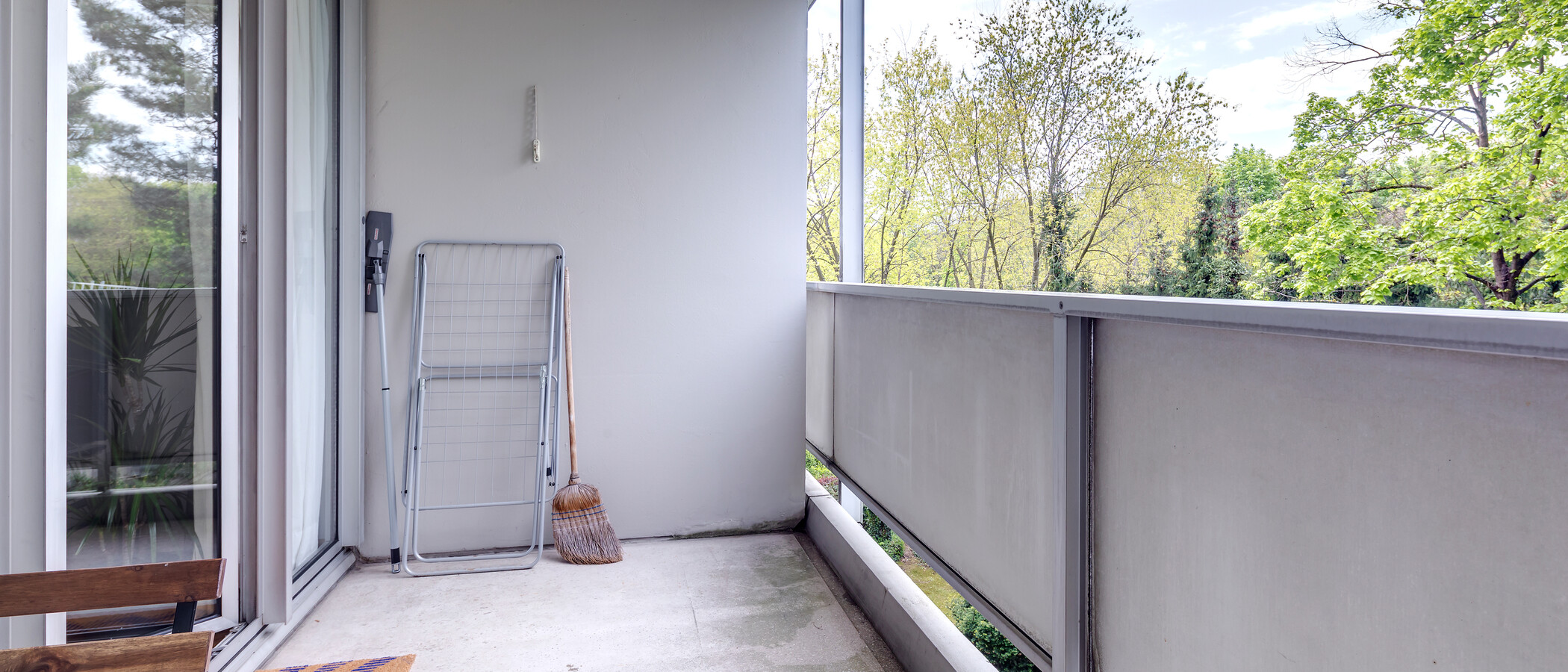 Ploché München Schwabing-Nord (zw. Leopoldstraße & Englischen Garten) 02 Balkon 4452