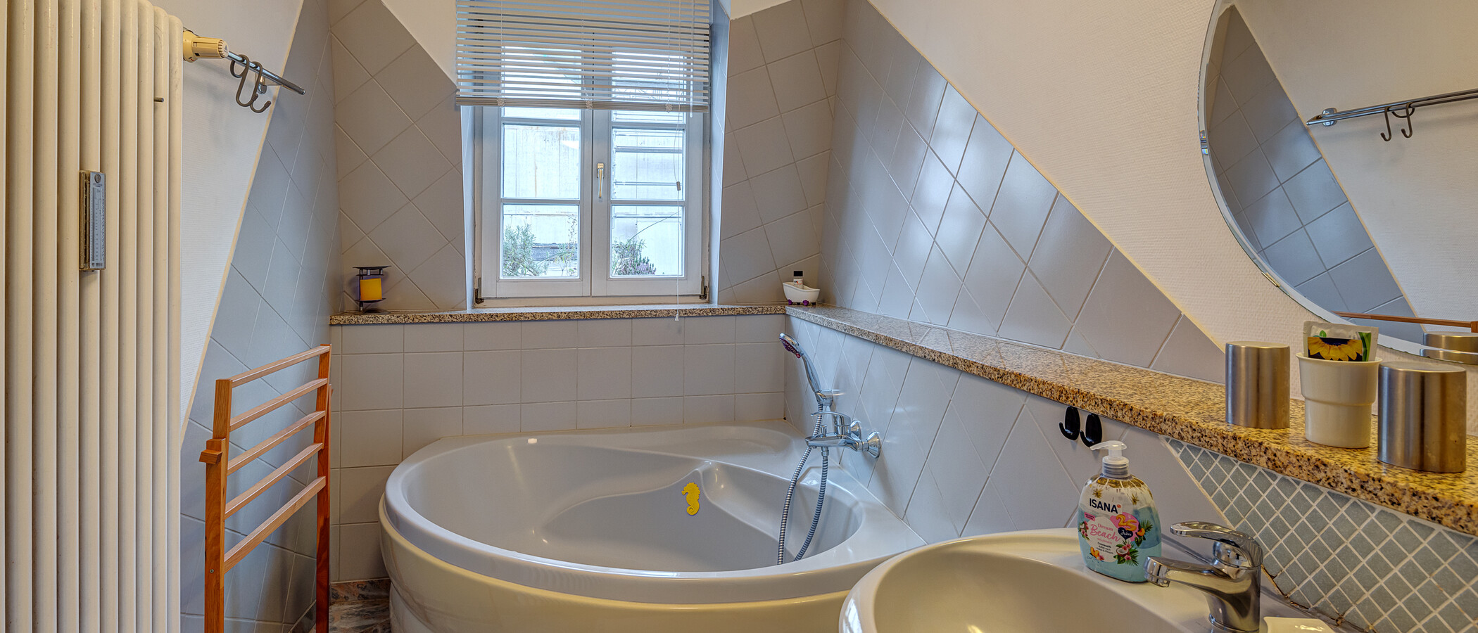 Podkrovní byt München Giesing 01 Koupelna 4477