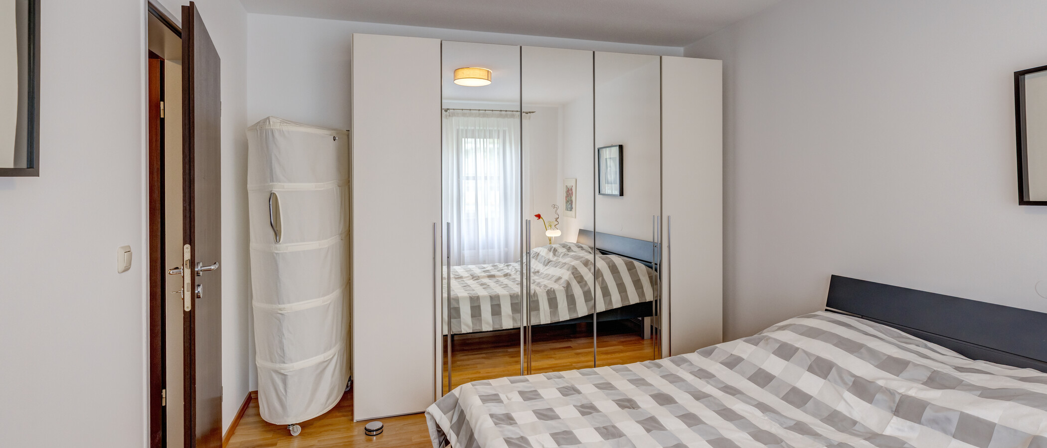 Düz München Obersendling 02 Yatak Odası 4519