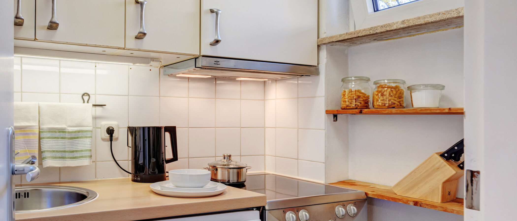 Lapos München Neuhausen 02 Konyha 4612
