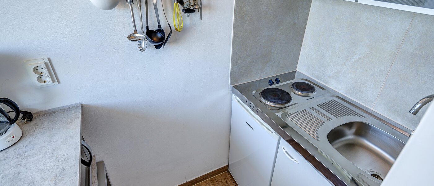 Lapos München Milbertshofen 02 Konyha 4628