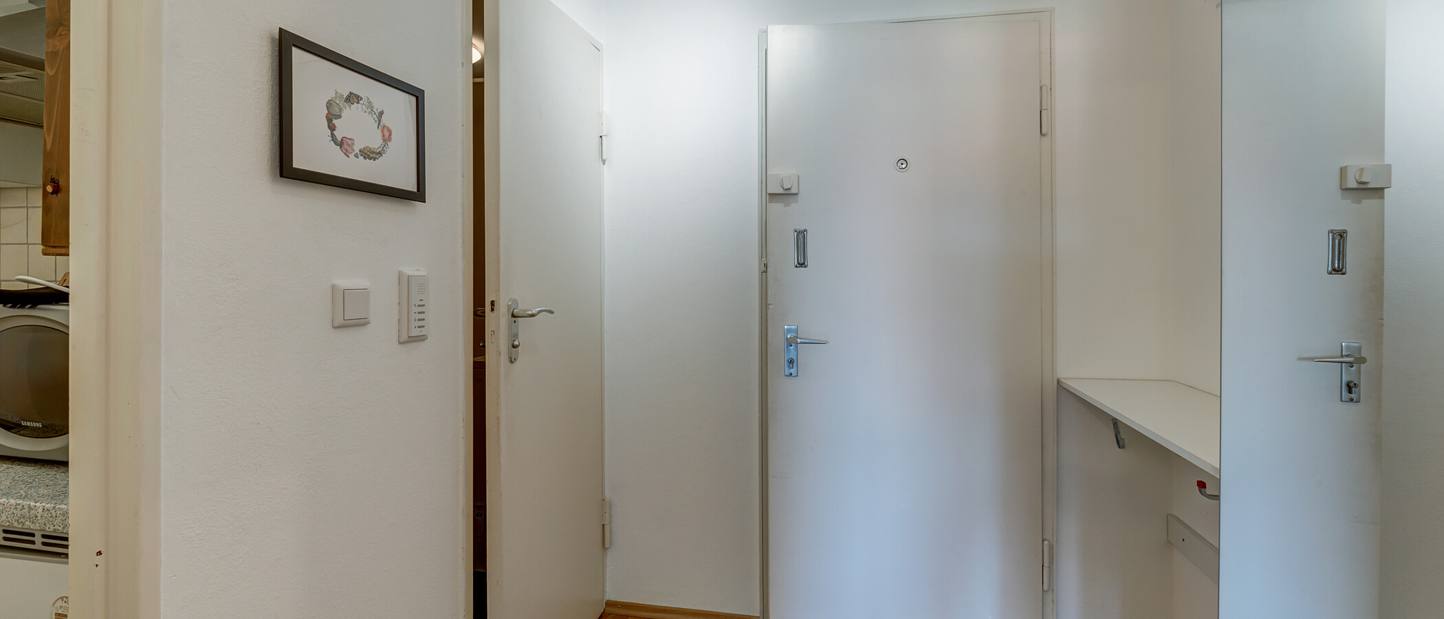 Ploché München Schwabing-West 02 Chodba/chodba 4685