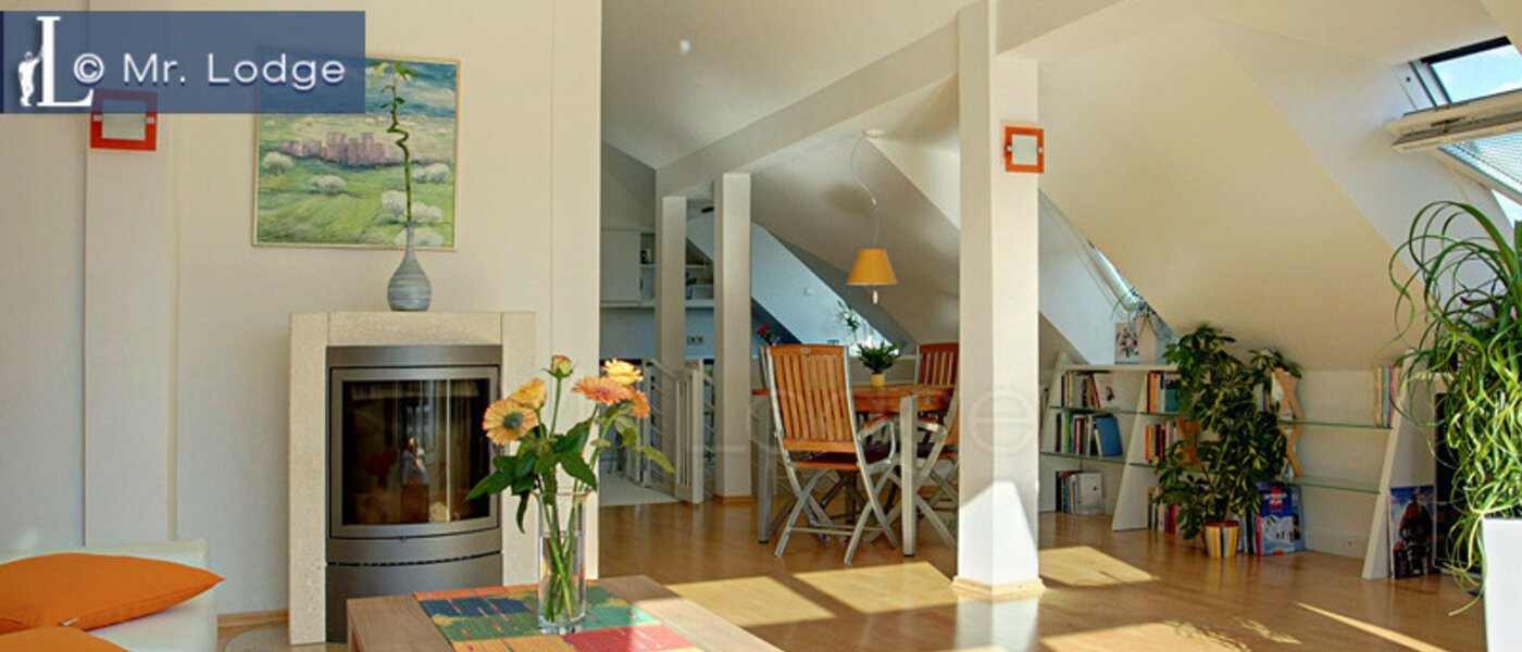 Podkrovní byt München Maxvorstadt - Rund um den Josephplatz 05 Living 4768