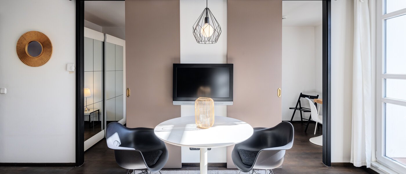 플랫 München Schwabing-West (rund um den Bonner Platz) 03 거실 공간 4836