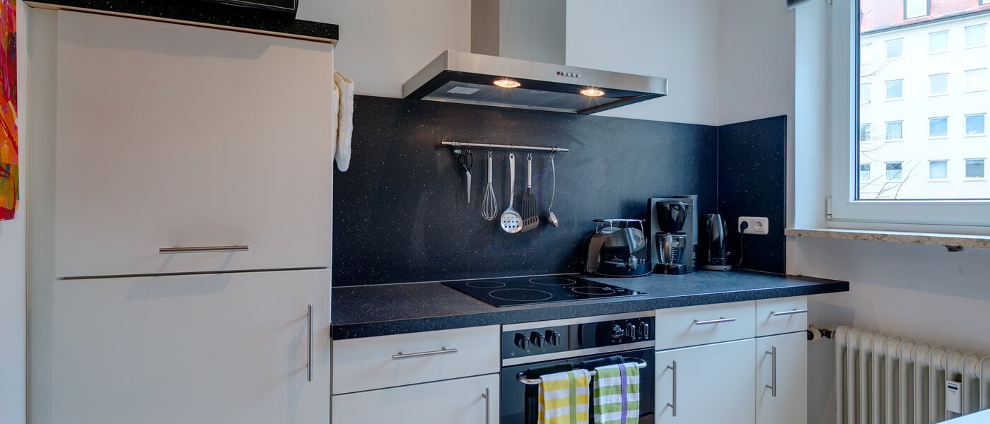 Плосък München Schwabing-West (rund um den Hohenzollernplatz) 01 Кухня 4890